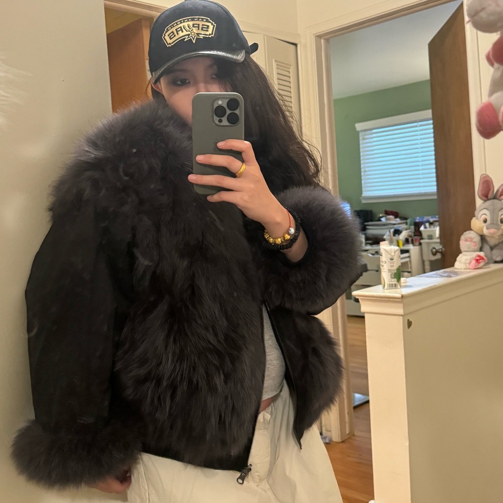 Beautiful reversible geniune real fox fur jacakt (size: s/m)